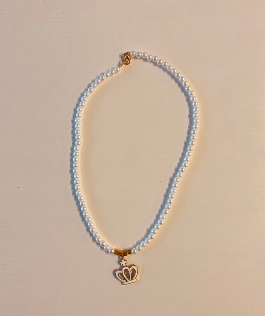 Crown Pearl Necklace